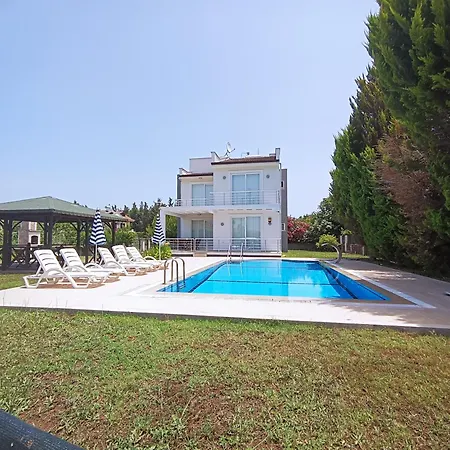 Lighthouse Tulip Вилла