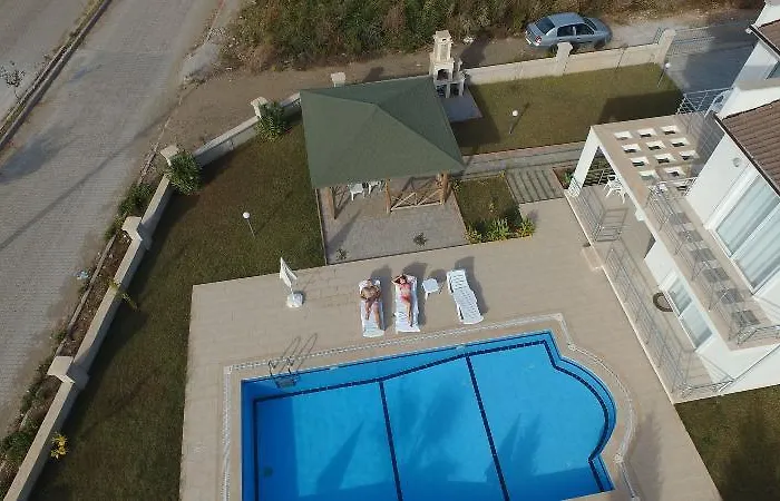 Lighthouse Tulip Villa